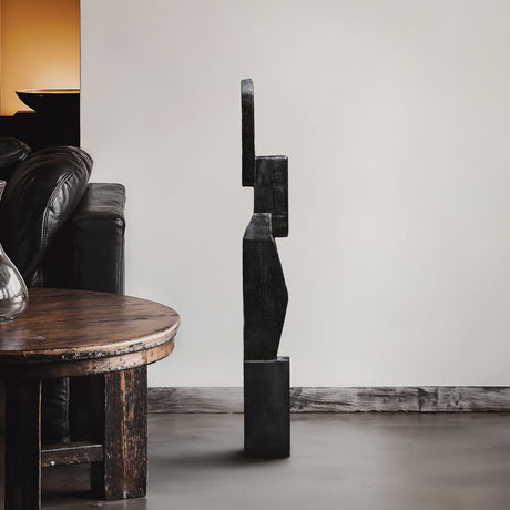 Hand Carved Art Pole - Valor